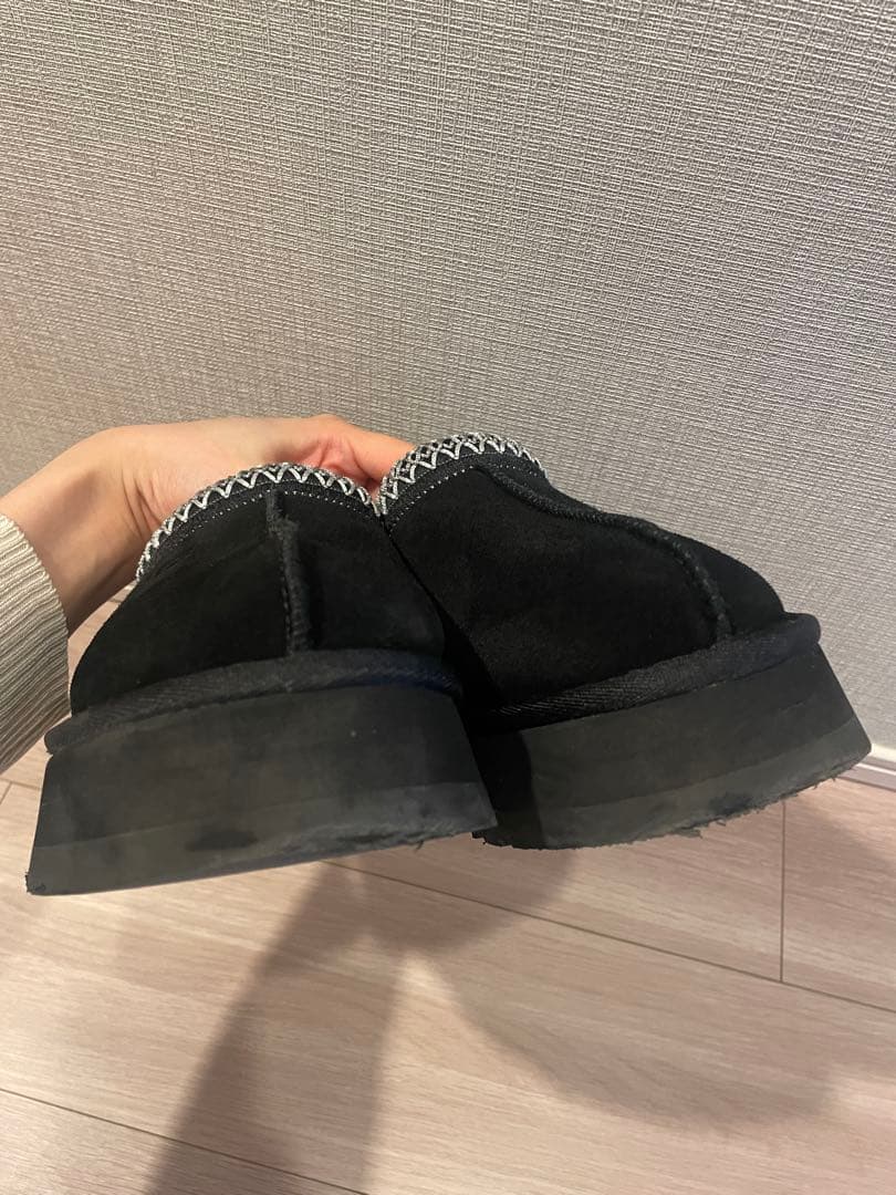 UGG タズ サボ　ブラック　24cm