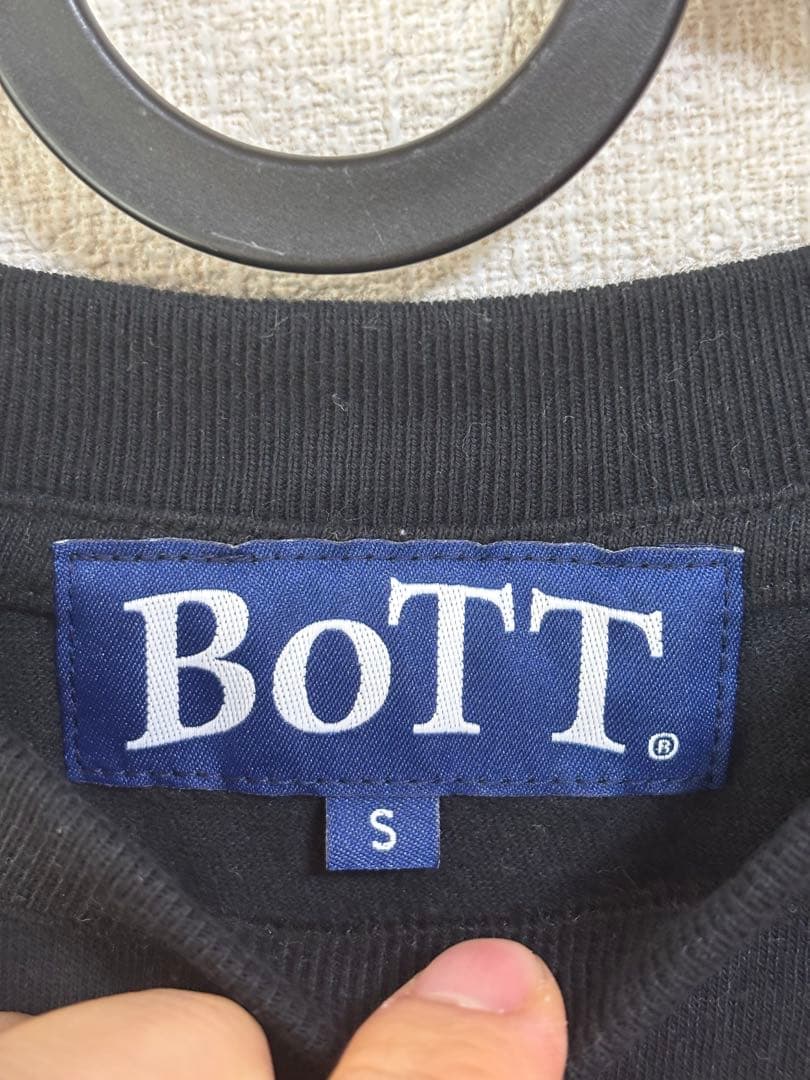 BoTT ロゴ入り 黒 Tシャツ