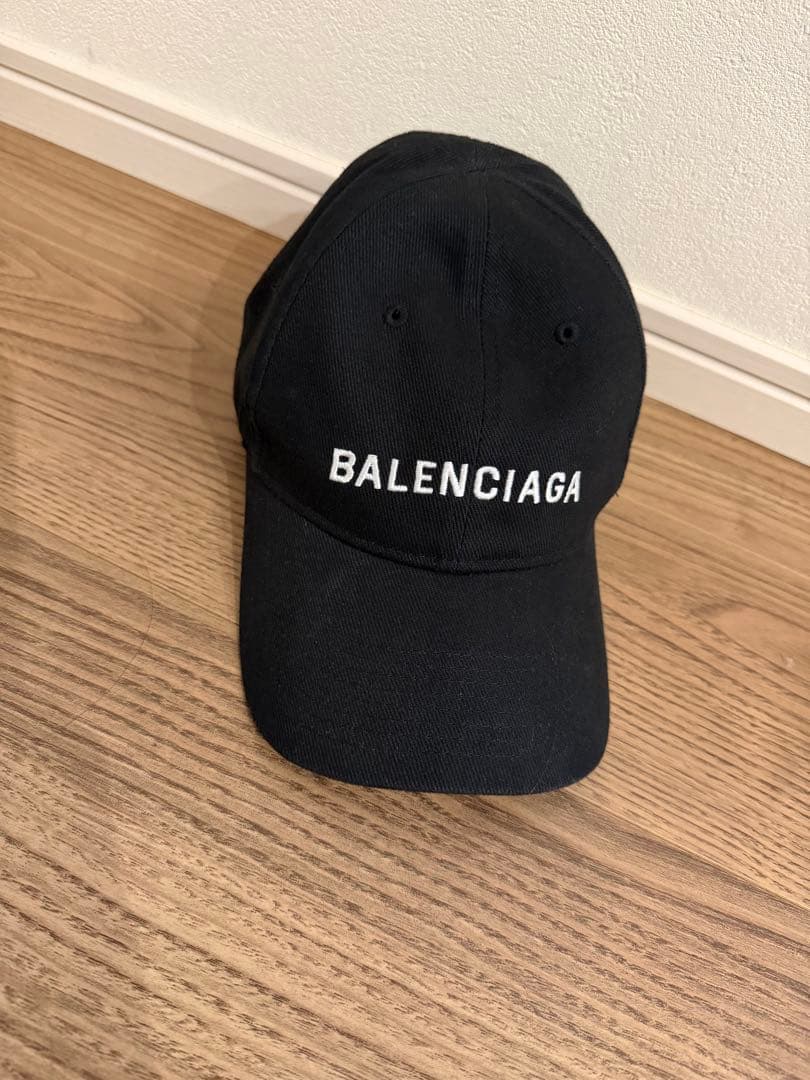 タイムセールBALENCIAGA ブラック キャップ