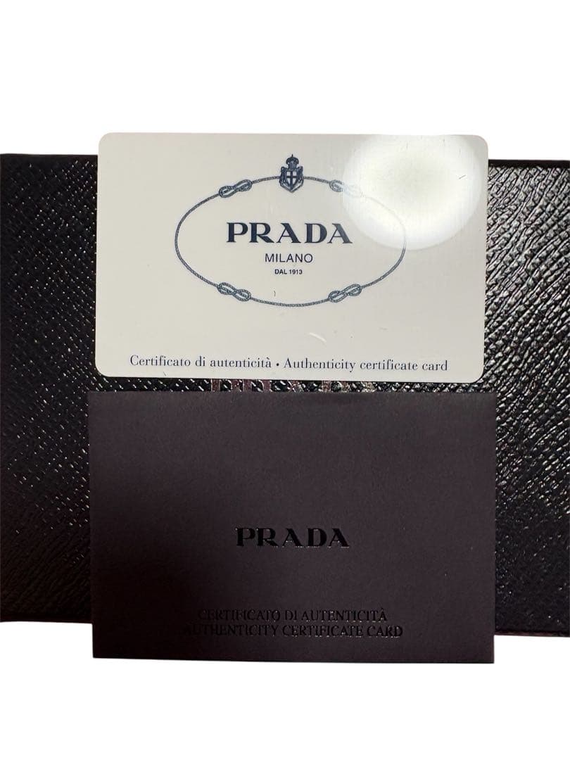 【3/14まで】PRADA 二つ折り財布 ピンク バイカラー マルチカラー