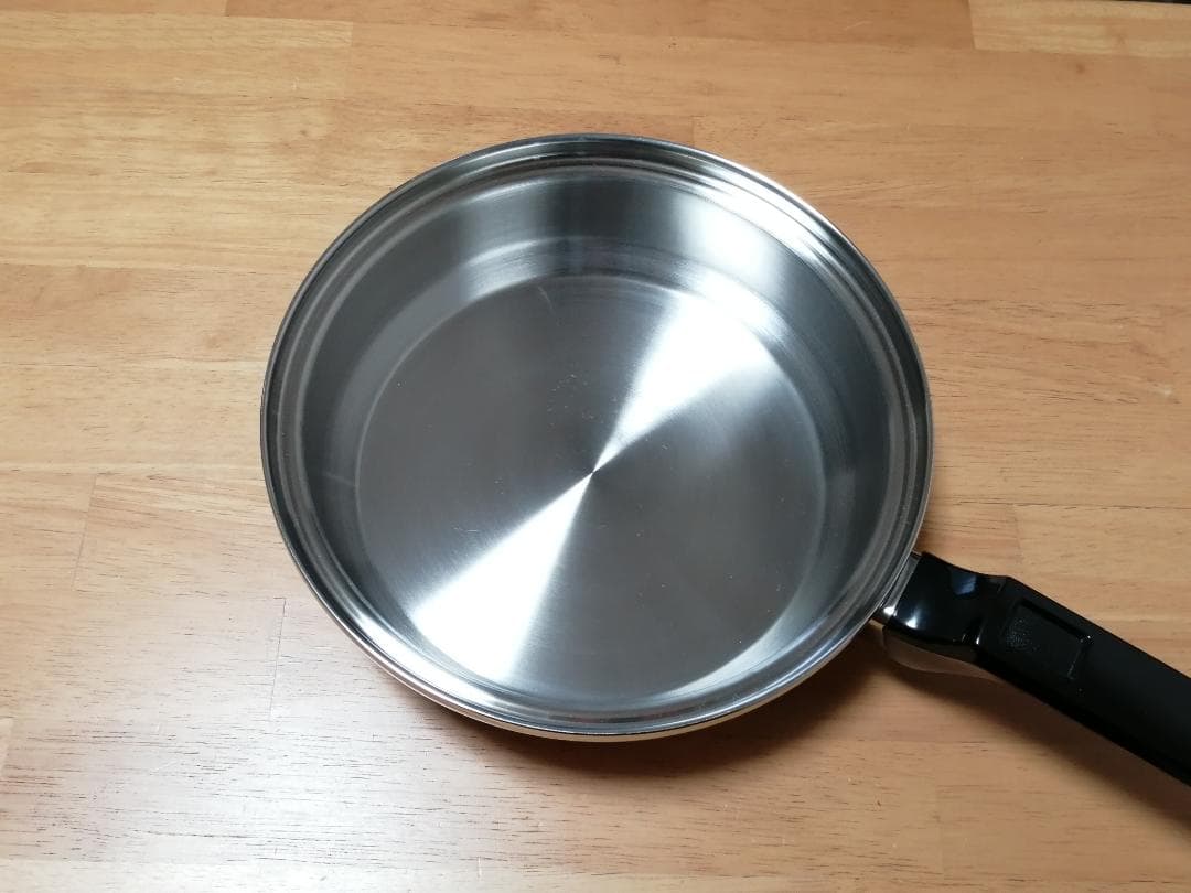売約済み　KITCHEN CRAFT ステンレスの浅型片手鍋とスチーマー