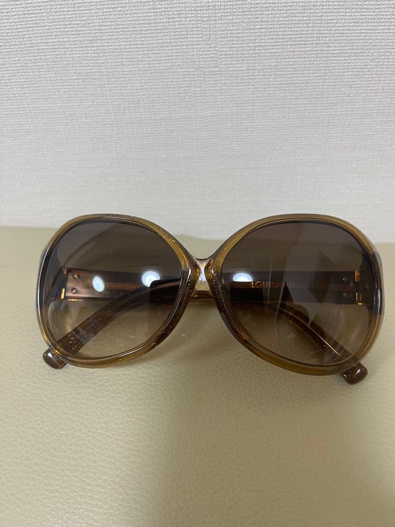 LOUIS VUITTON ラウンドサングラス