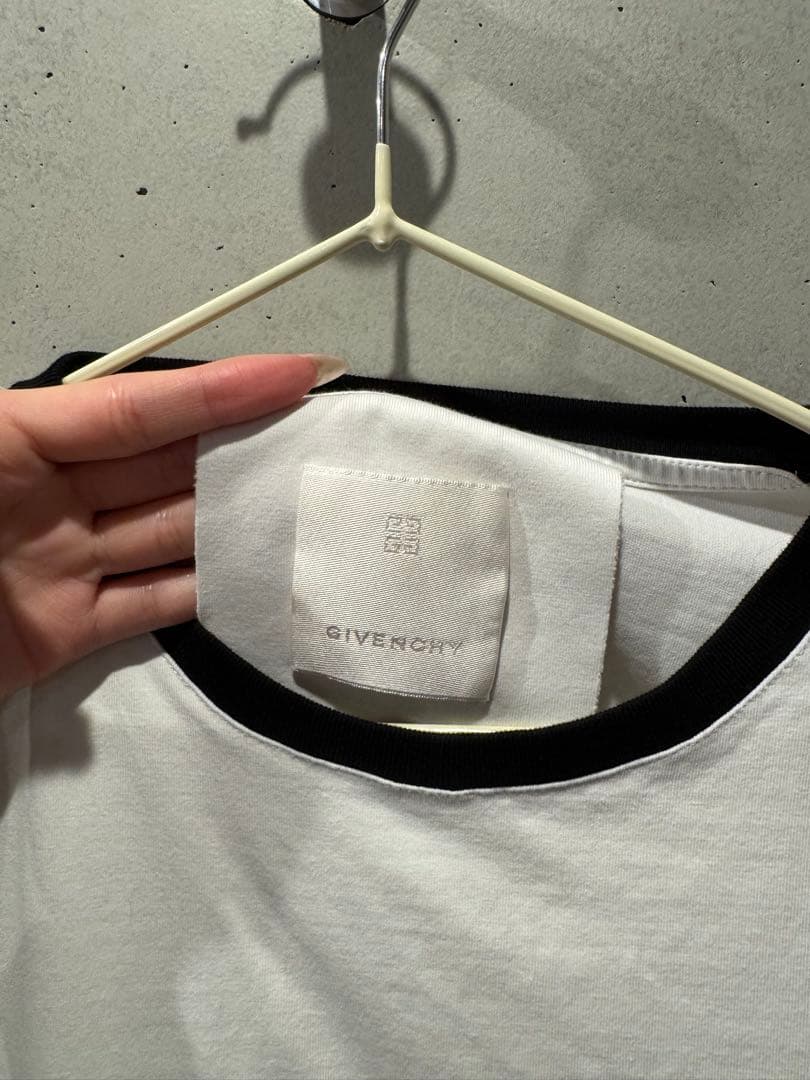 GIVENCHY 半袖Tシャツ ホワイト/ブラック woman