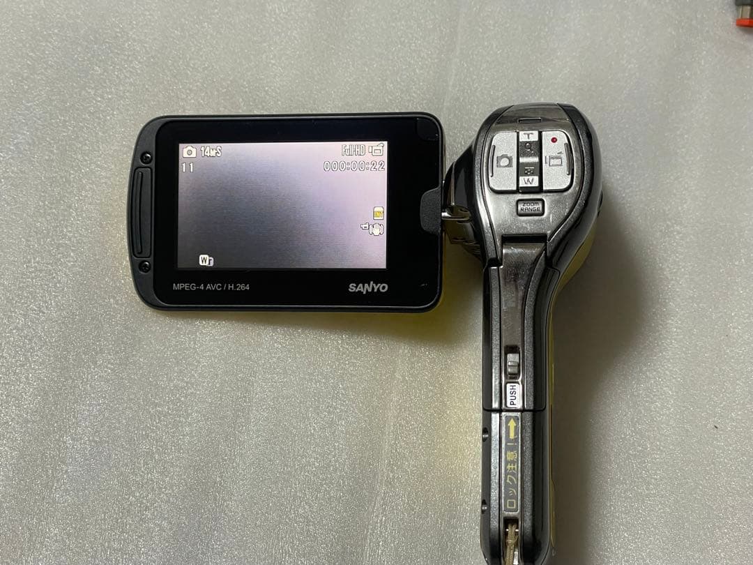 ビデオカメラ SANYO Xacti CA100 DMX-CA100