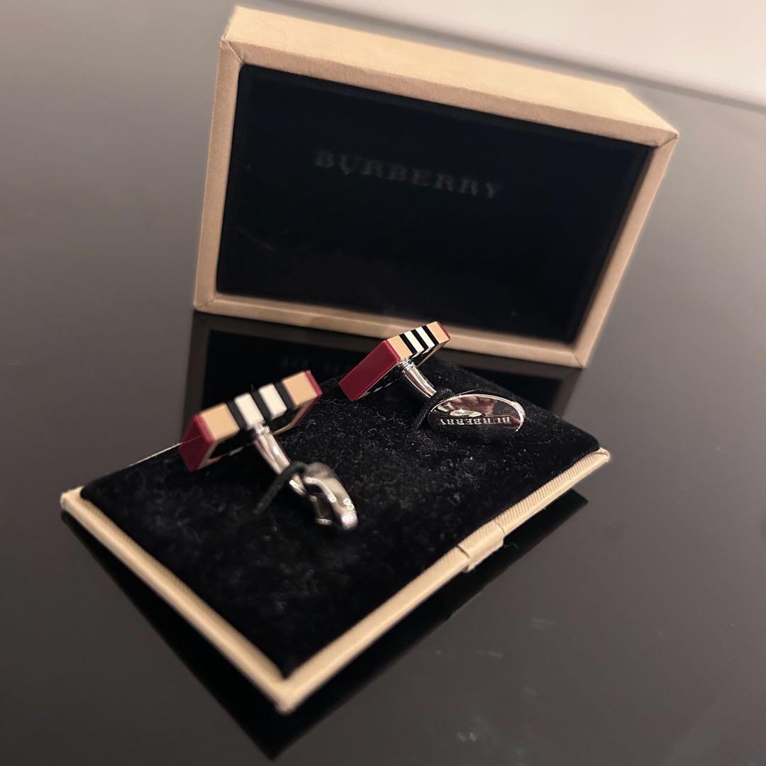 Burberryカフス