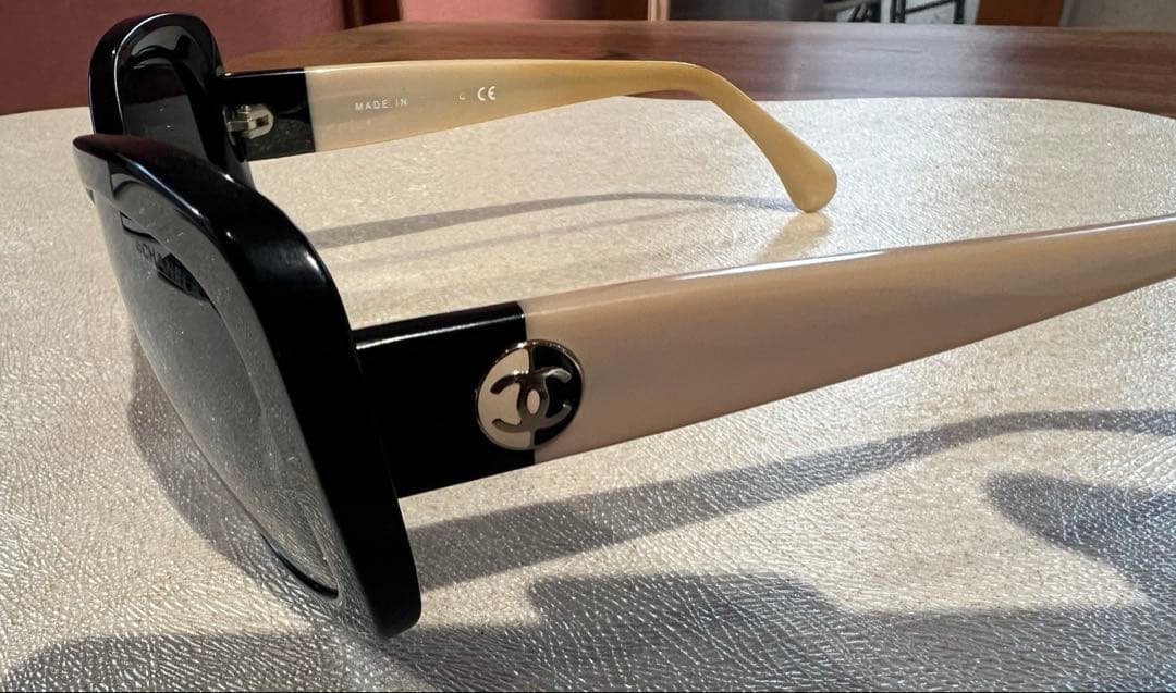 【CHANEL】バイカラーサングラス　傷あり ※説明文必読