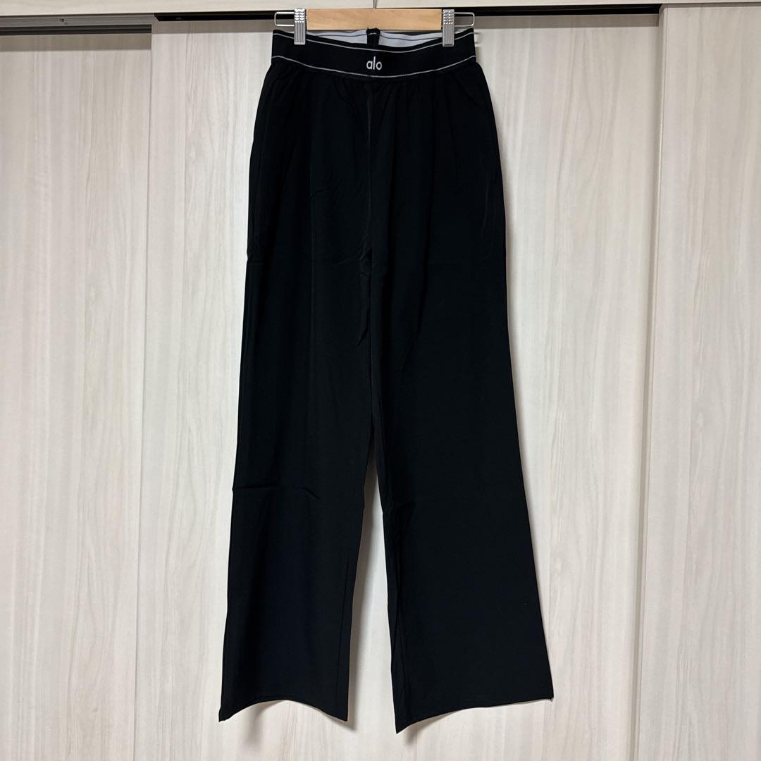 Alo Yoga パンツ ボトム トラウザー アローヨガ Mサイズ　ブラック
