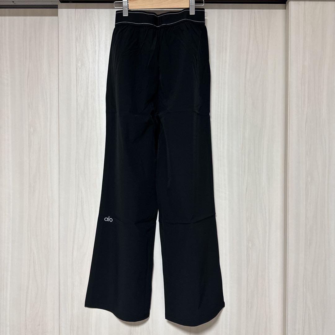 Alo Yoga パンツ ボトム トラウザー アローヨガ Mサイズ　ブラック