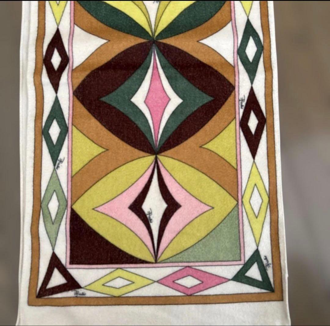 必見EMILIO PUCCI エミリオプッチ カシミア100%マフラーイタリア製