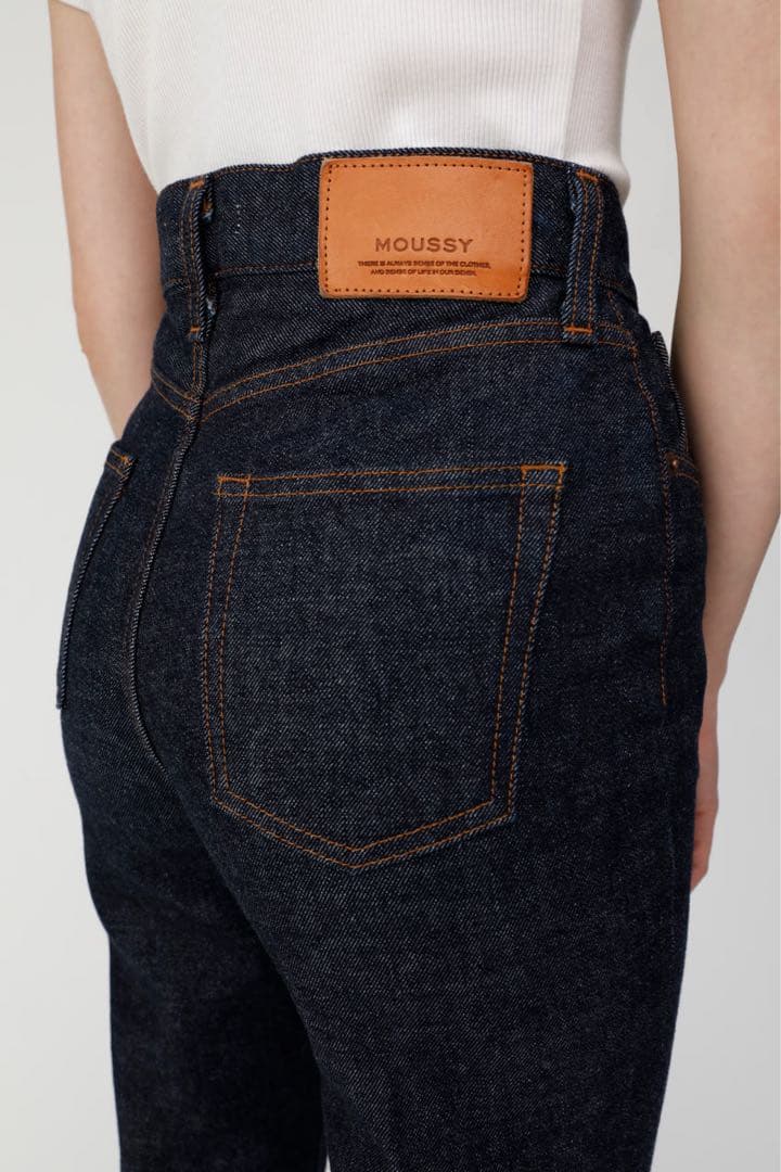 美品　moussy マウジー　フレア　ジーンズ　MVS FLARE 26 ネイビ