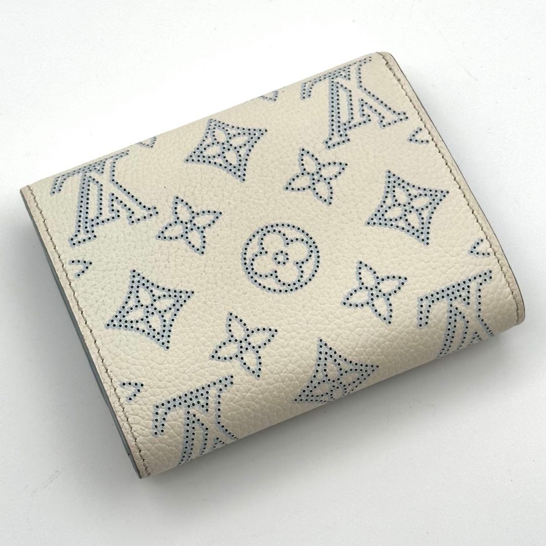 【限定/極美品】ルイヴィトン マヒナ イリス コンパクト ホワイト 二つ折り財布