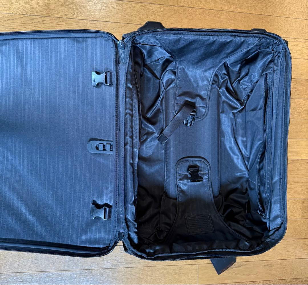 TUMI キャリーバック　機内持ち込みサイズ