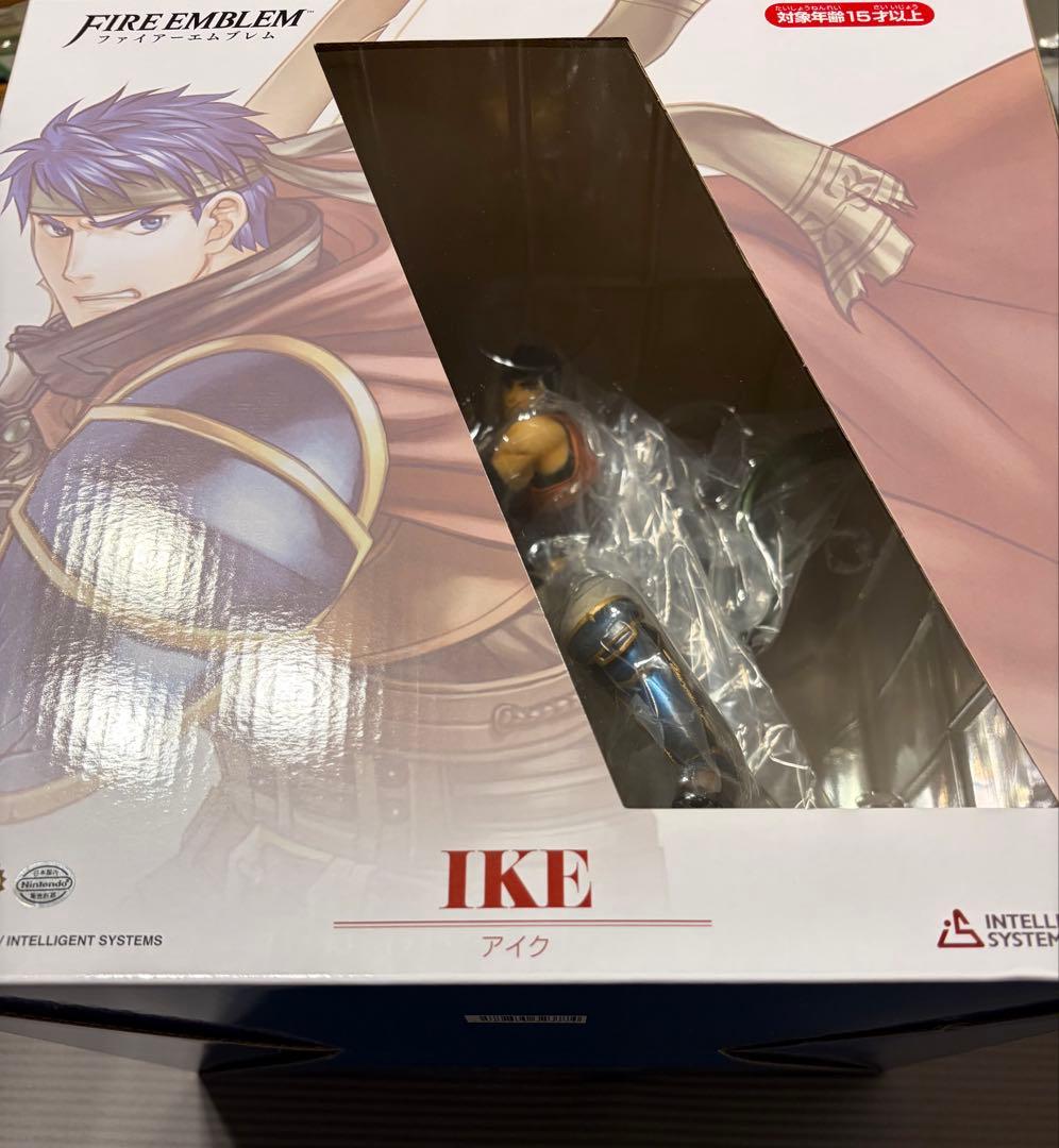 【新品未開封】ファイアーエムブレム 1/7スケールフィギュア アイク