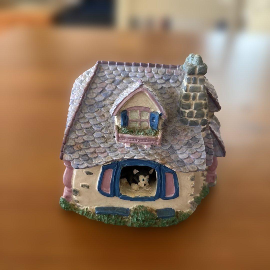 Disney トゥーンタウン　ミニーマウスの家