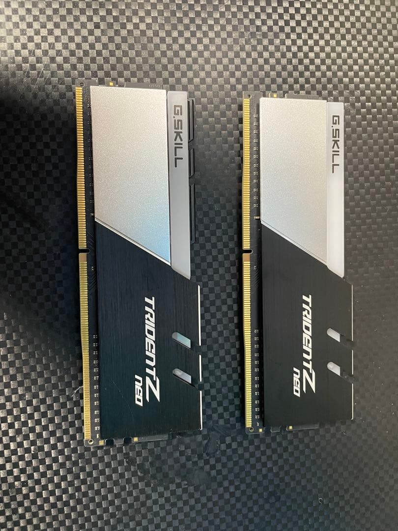 ラ*ン様 G.SKILL Trident Z RGB メモリー　32gb 16g
