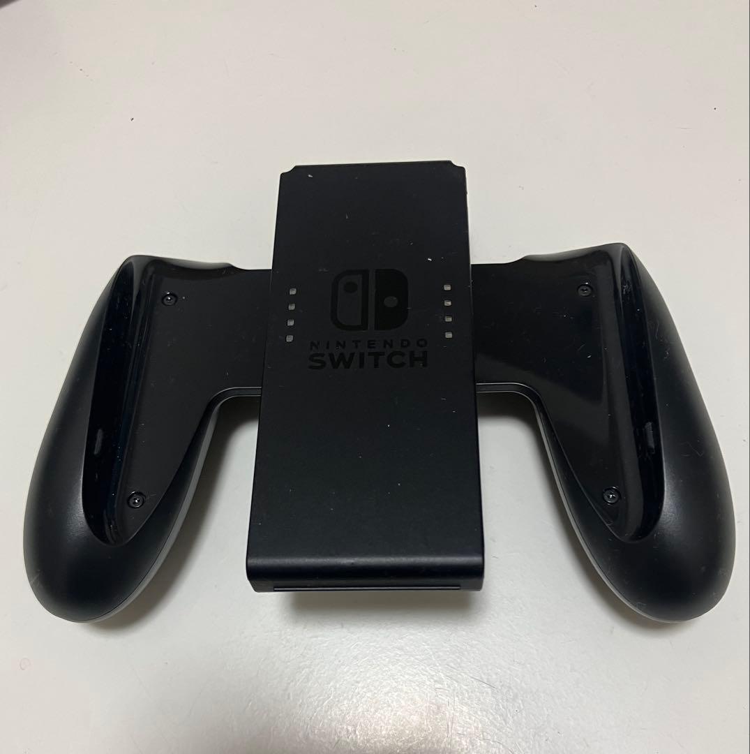 Nintendo Switch 本体 と　キャリングケース