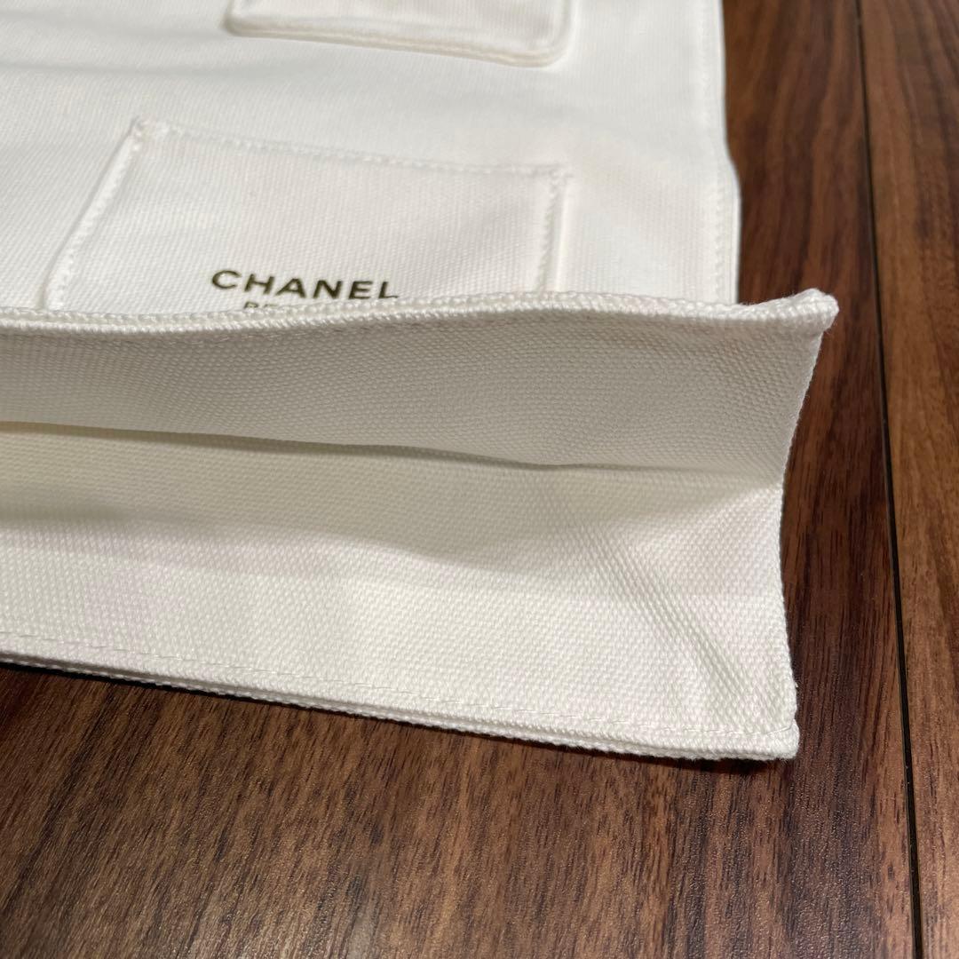 ✨CHANEL ノベルティ✨トートバッグ　ホワイト✨新品未使用✨