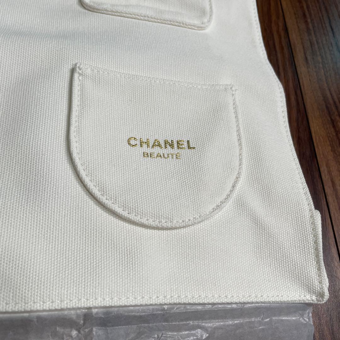 ✨CHANEL ノベルティ✨トートバッグ　ホワイト✨新品未使用✨
