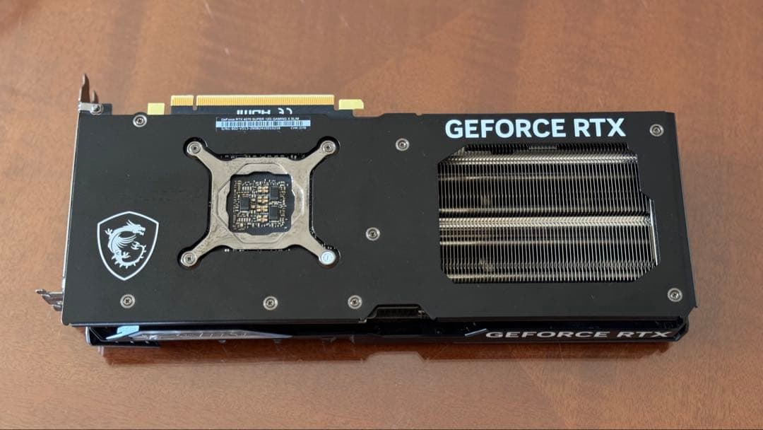 グラフィックボード・グラボ・ビデオカード MSI GeForce RTX 4070 SUPER Gaming X Slim