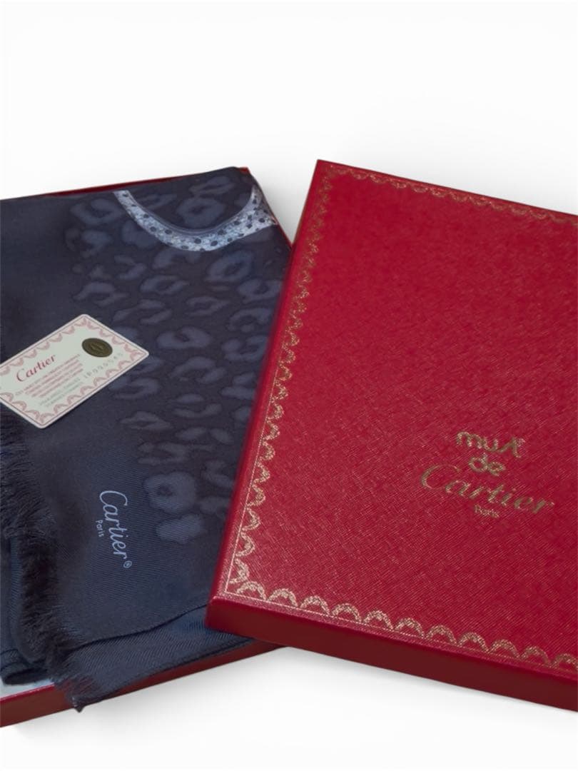 Cartier カルティエ　シルクスカーフ