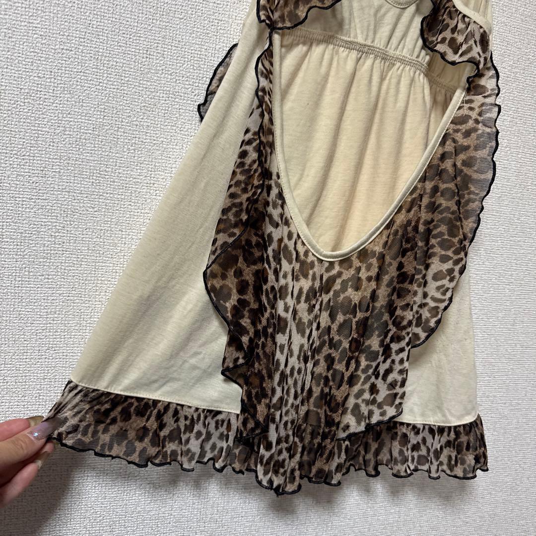 d.i.a 背中ガン開き即売トップス