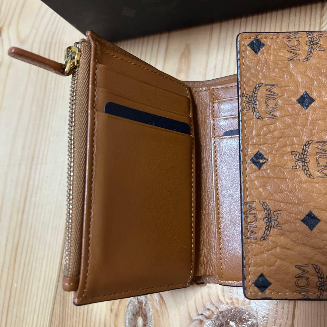 【箱無し価格】【即日発送】【付属品完備】MCM　財布　三つ折り