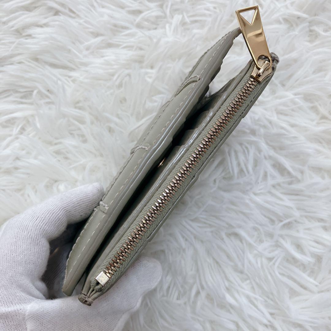 BOTTEGA VENETA ミディアム カセット 財布 マキシイントレチャート