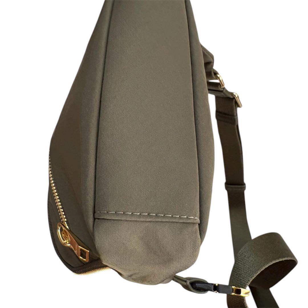 【極美品】【希少】トゥミ Tumi レディース セドナ ボディバッグ