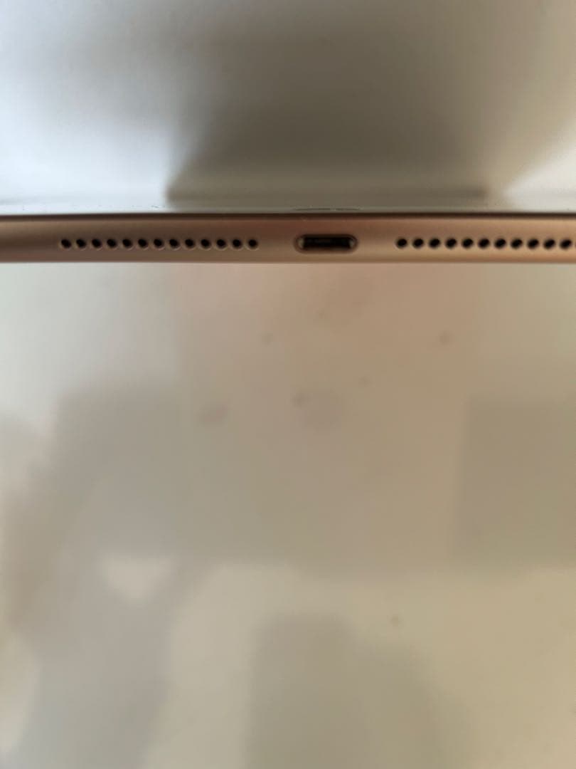 Apple iPad (第6世代) 9.7インチ 32GB ゴールド