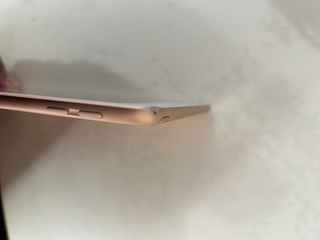 Apple iPad (第6世代) 9.7インチ 32GB ゴールド