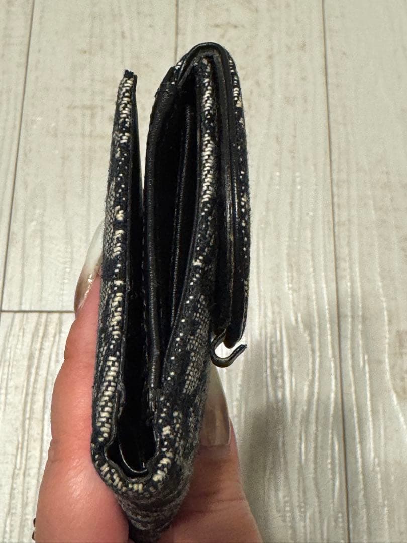 Dior二つ折り財布