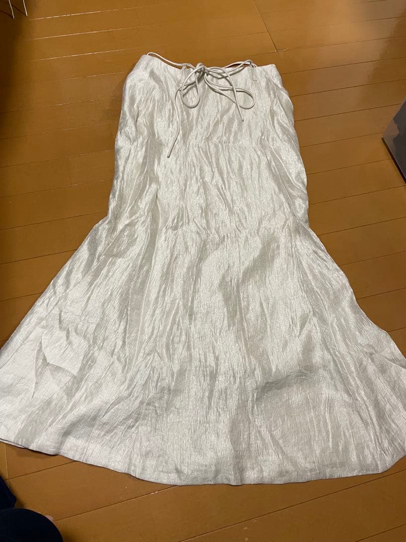 セパレートリボンマーメイドサテンスカート　S