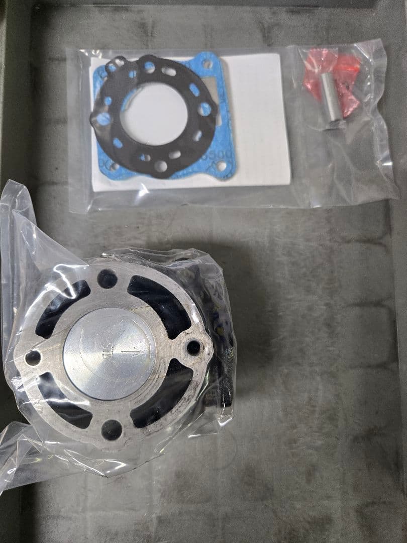 4eu　tzr50r rz50 tzm50r ボアアップキット 新品　シリンダー