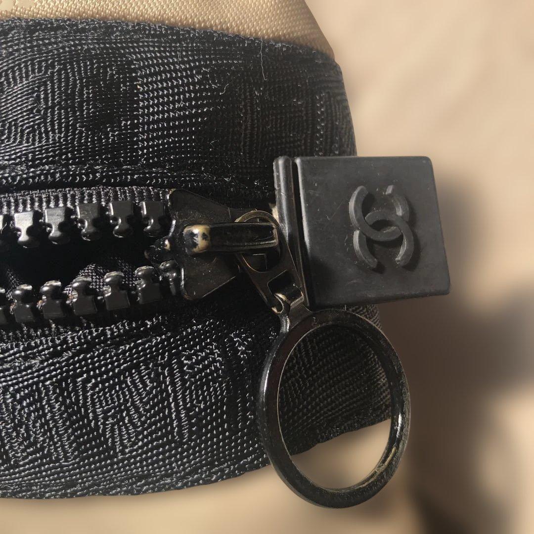 CHANEL ボディバッグ ベージュ・ブラック