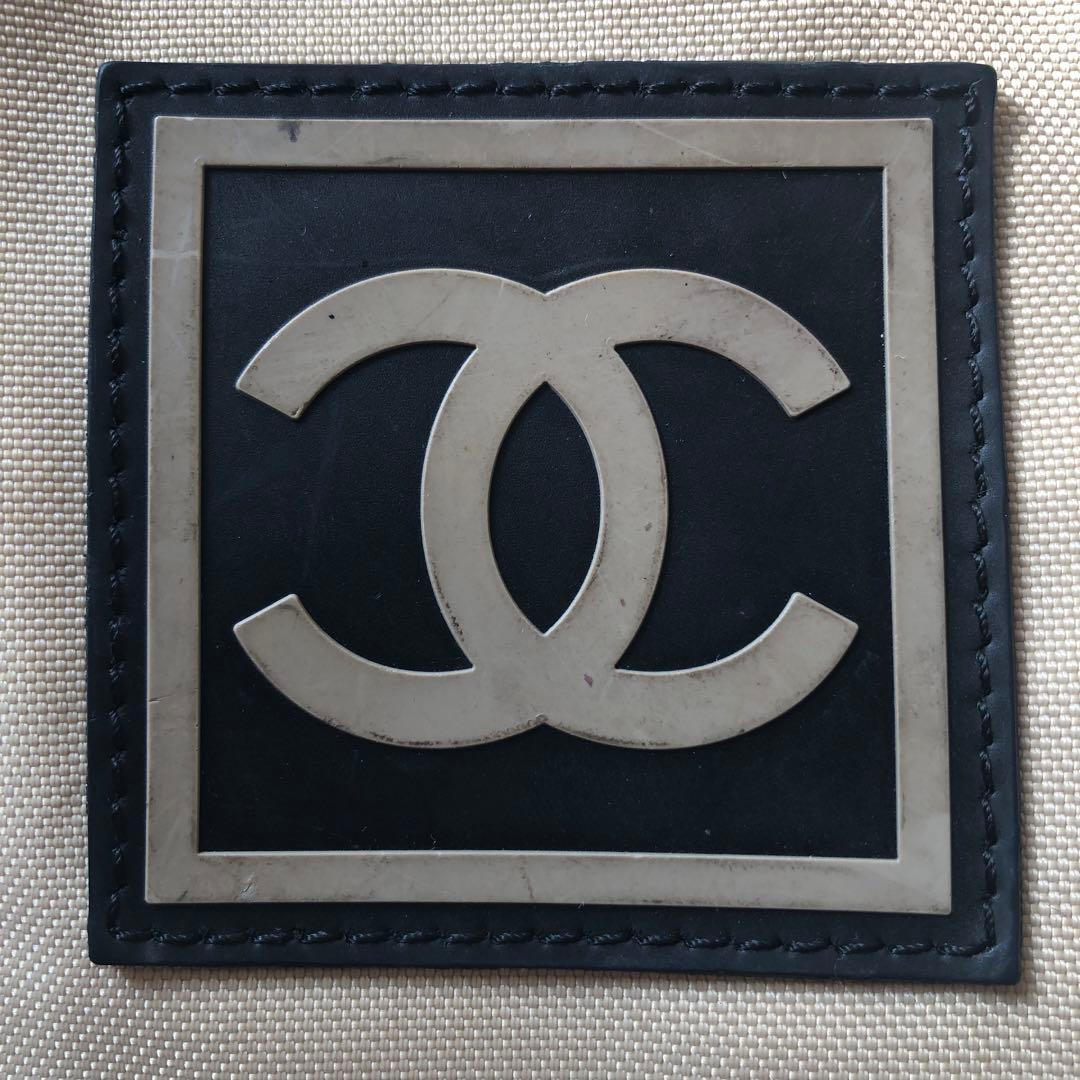 CHANEL ボディバッグ ベージュ・ブラック