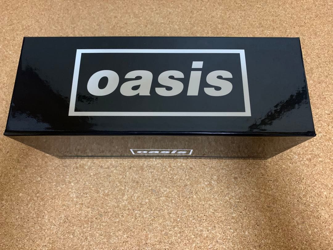 ⭐︎oasis全CD未開封 日本限定シングルコレクション　ノエル&リアムTシャツ付