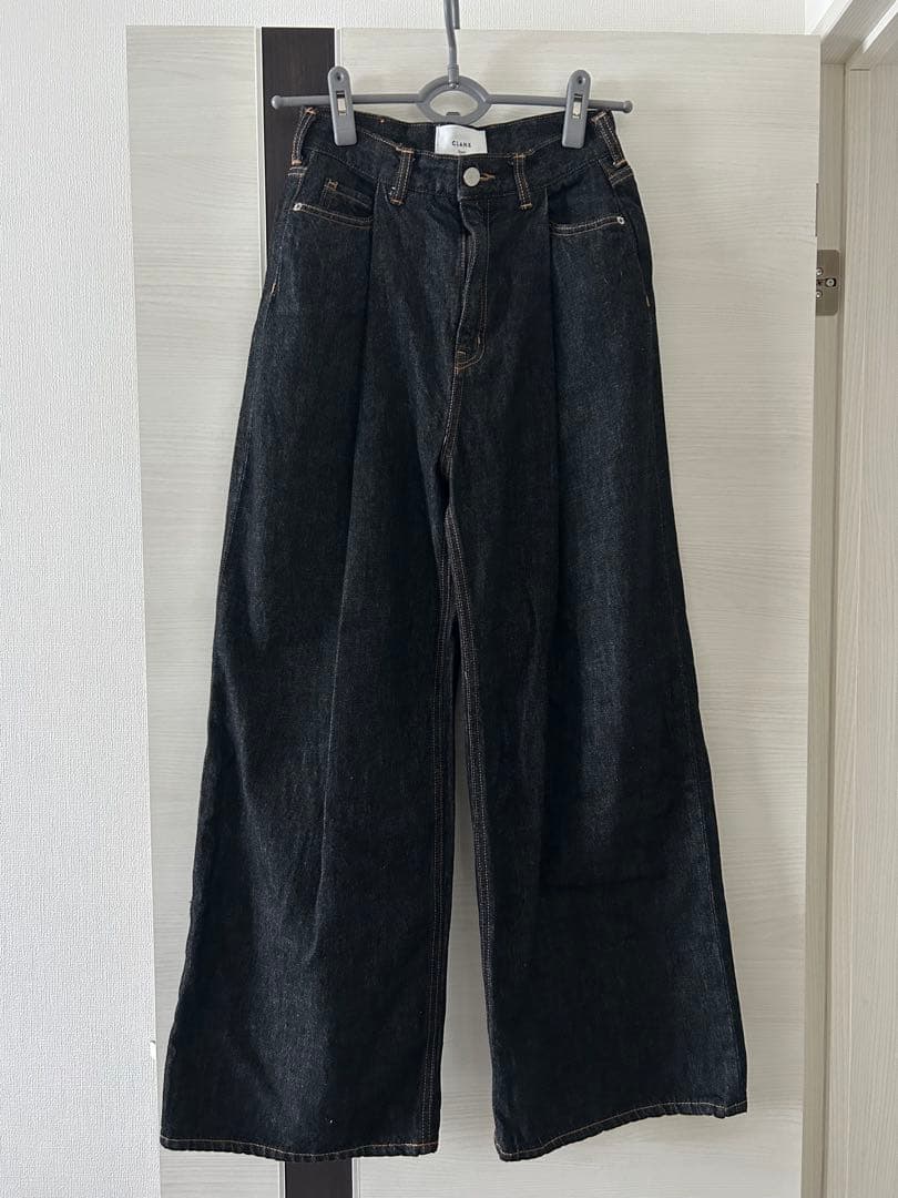 パンツ Suzu Hirose CLANE TUCK WIDE DENIM PANTS
