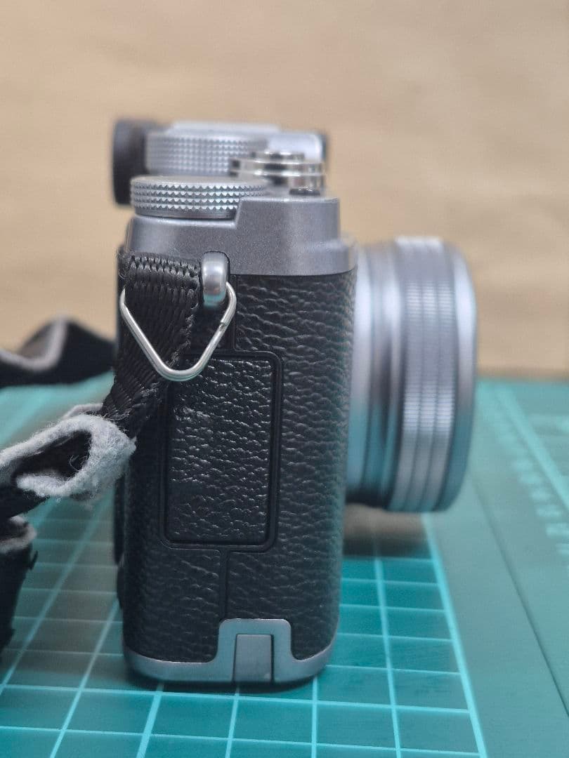 Fujifilm X20 コンパクトデジタルカメラ