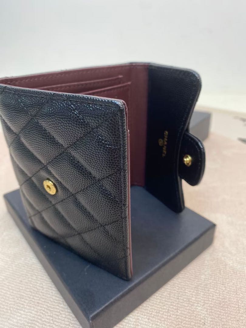 CHANEL 三つ折り財布 ボルドー ブラック キルティング