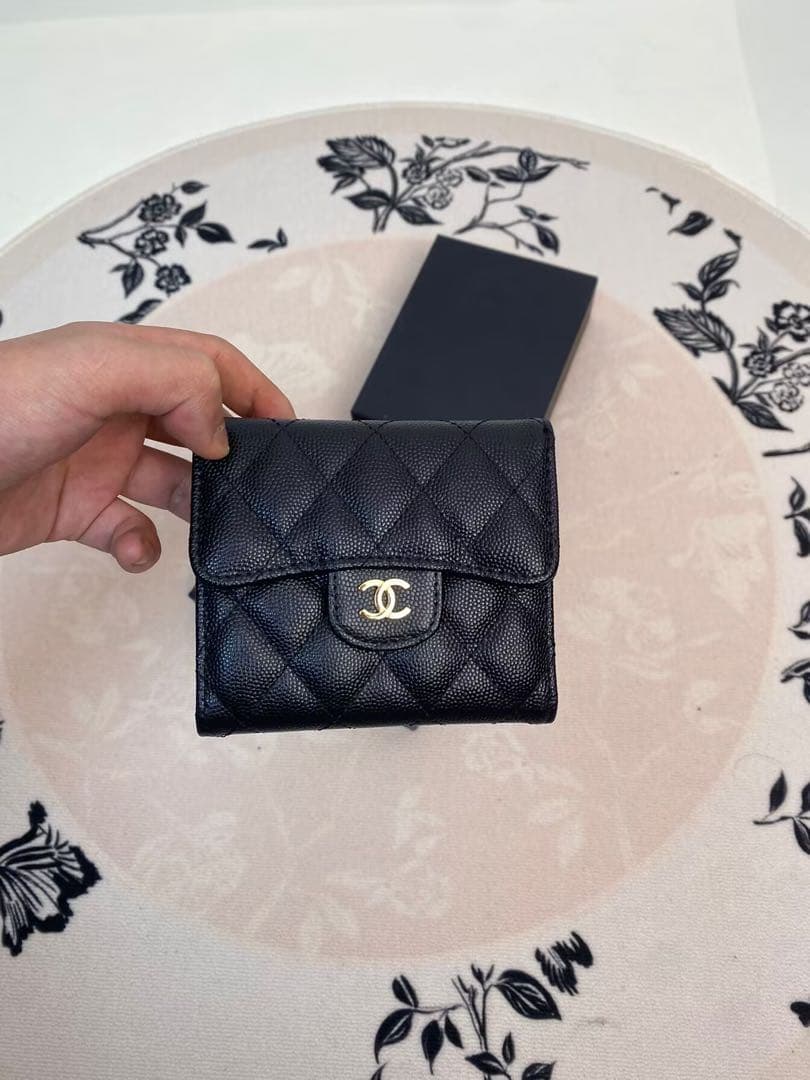 CHANEL 三つ折り財布 ボルドー ブラック キルティング
