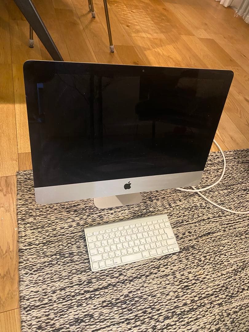 iMac 21.5インチ Mid2014 A1418 ジャンク本体＋キーボード