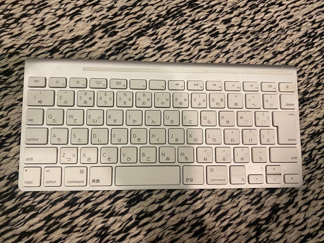 iMac 21.5インチ Mid2014 A1418 ジャンク本体＋キーボード