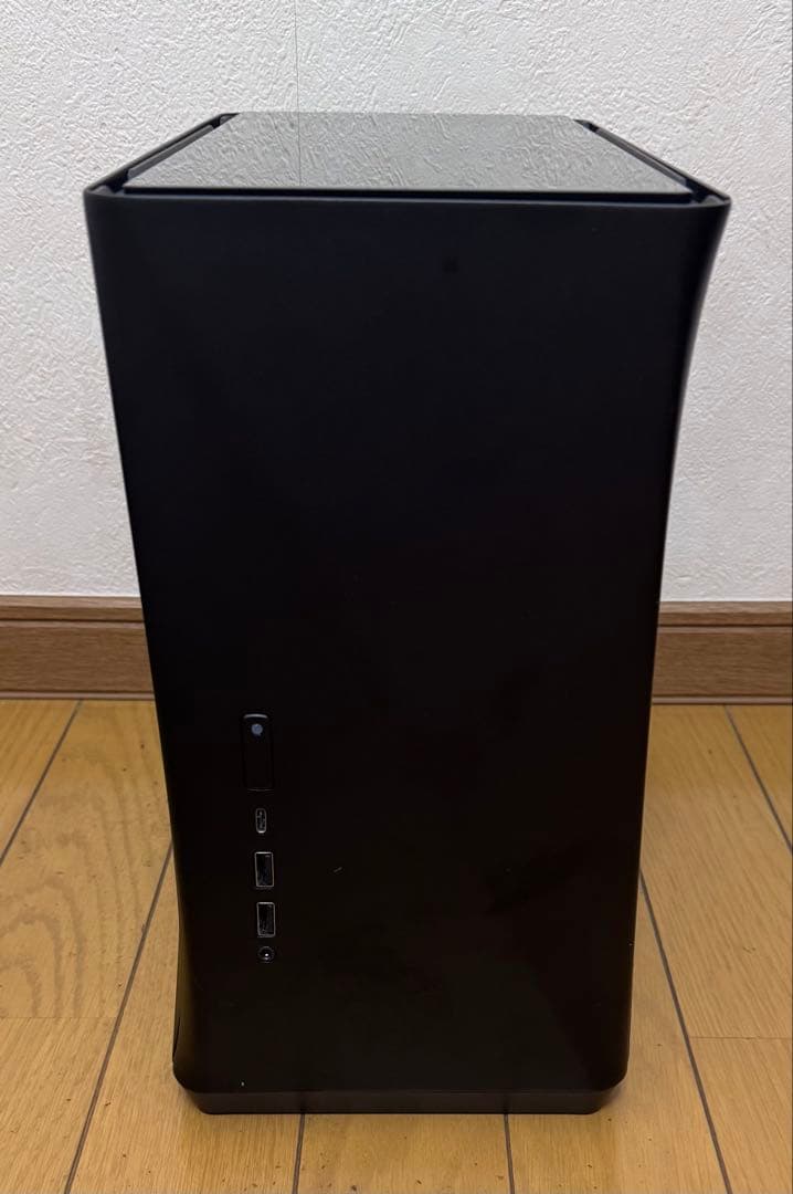 イ*ギ様 Fractal Design Era ITX Carbon ミニタワー