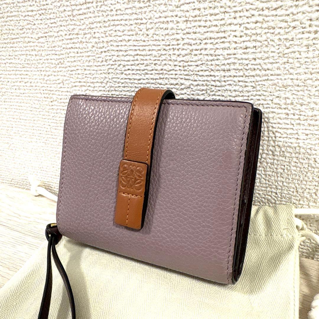 ✨極美品✨ロエベ　二つ折りウォレット　財布付　パープル
