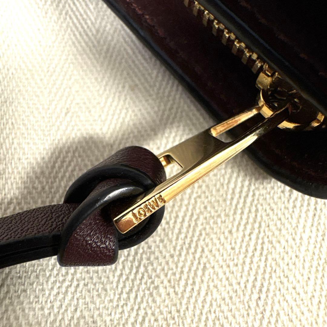 ✨極美品✨ロエベ　二つ折りウォレット　財布付　パープル