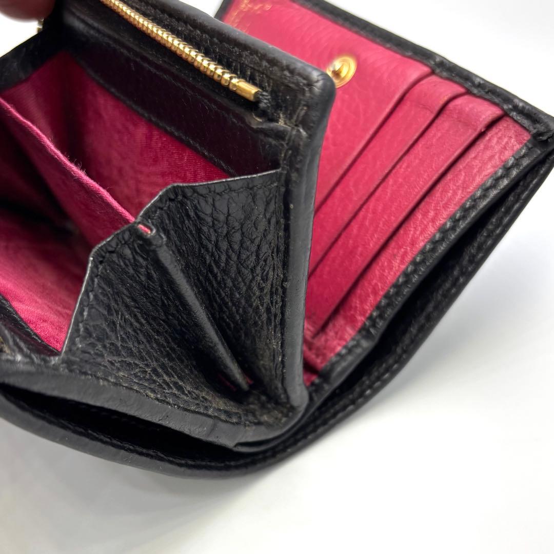 かえちゃん 　　　　　　　　　GUCCI グッチ GGロゴ 二つ折り財布