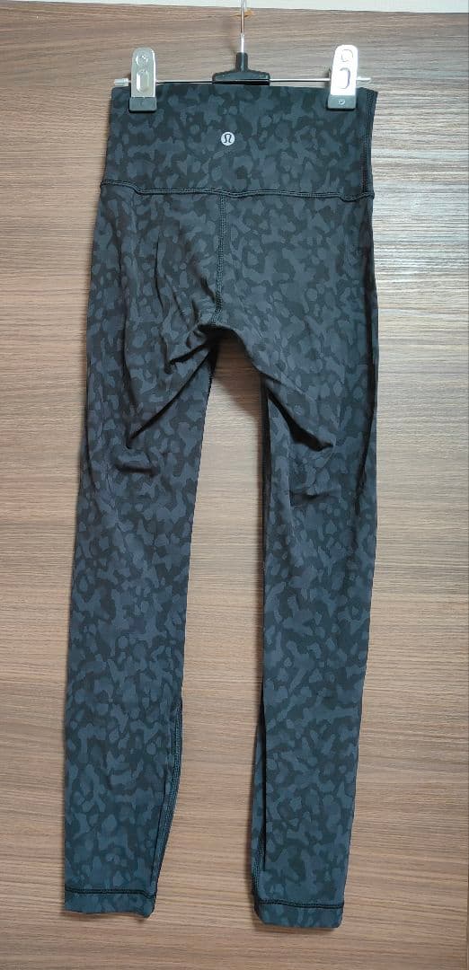 ルルレモン　Wunder Under HR　Tight 25 レオパード柄 ２
