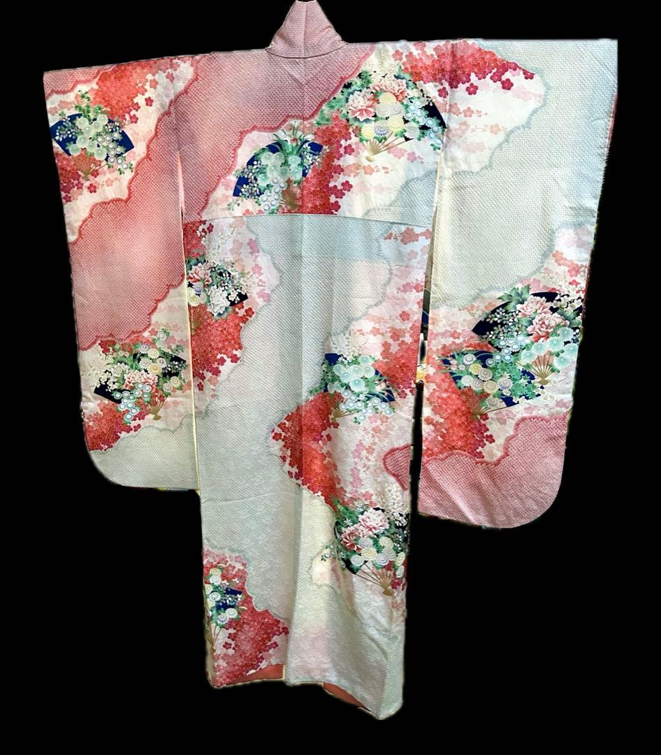 T 　最高級　絞り　花刺繍　花柄振袖 着物 ピンク系