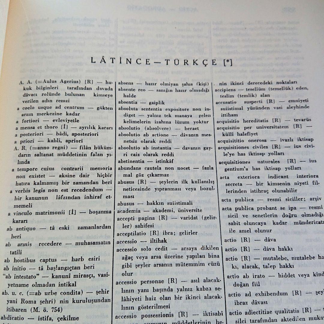 トルコ法律用語辞典　トルコ語　ドイツ語　フランス語　英語　ラテン語