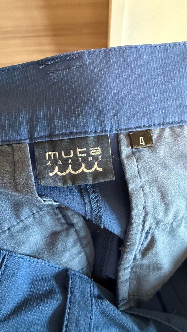 ま*ん様 MUTA MARINE ネイビー ショートパンツ